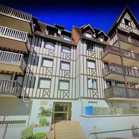Cosy T2 Terrasse Sud - Centre Et Hippodrome Apartment *
